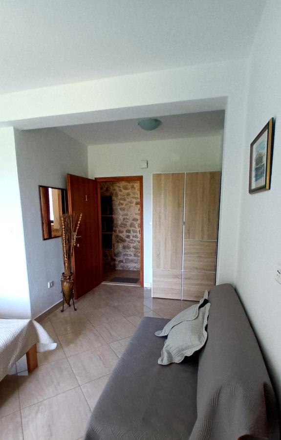 Apartmani Kremena Small Beach 200M เคล็ค ภายนอก รูปภาพ