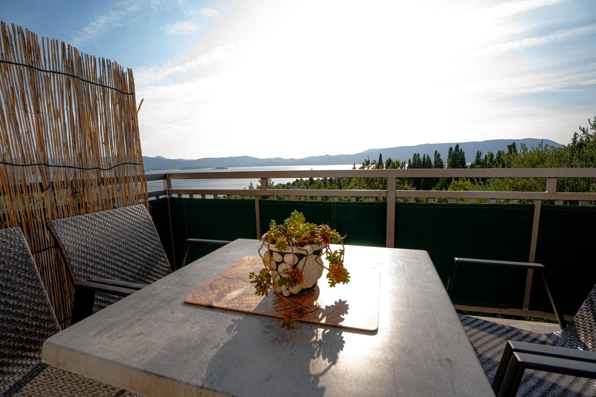 Apartmani Kremena Small Beach 200M เคล็ค ภายนอก รูปภาพ