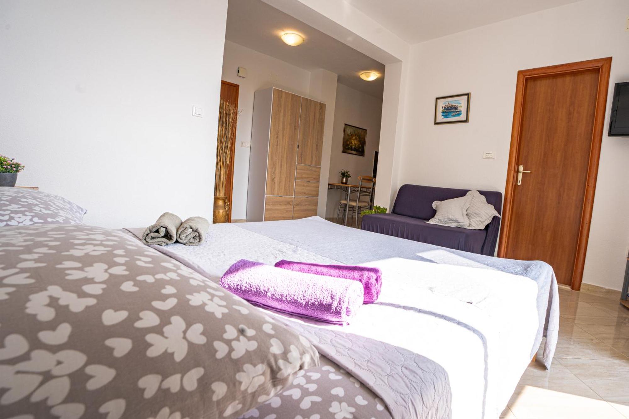 Apartmani Kremena Small Beach 200M เคล็ค ภายนอก รูปภาพ